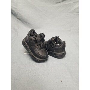 Nike Air Force 1 Low Sneakers Laced Black Children's Size 2 NEW IN BOX!